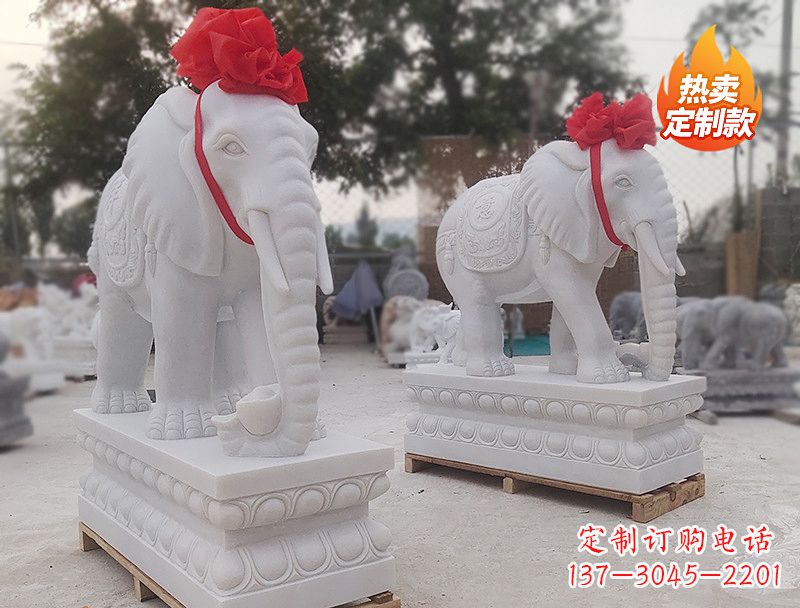 北京白色石雕大象卷鼻子
