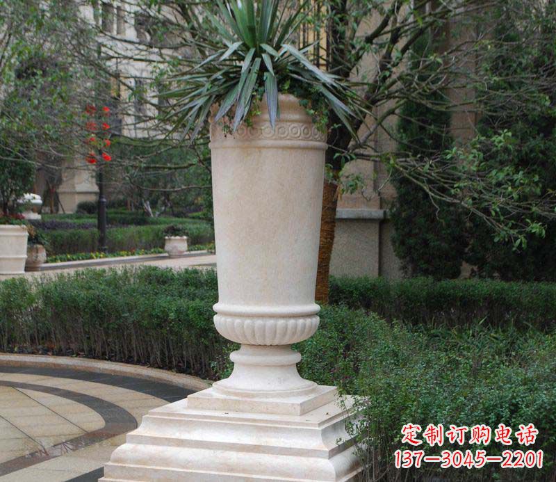 北京别墅装饰花盆