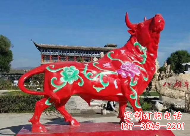 北京玻璃钢彩绘八方红牛雕塑