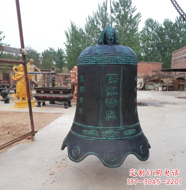 北京玻璃钢铜钟雕塑精美外观,持久耐用