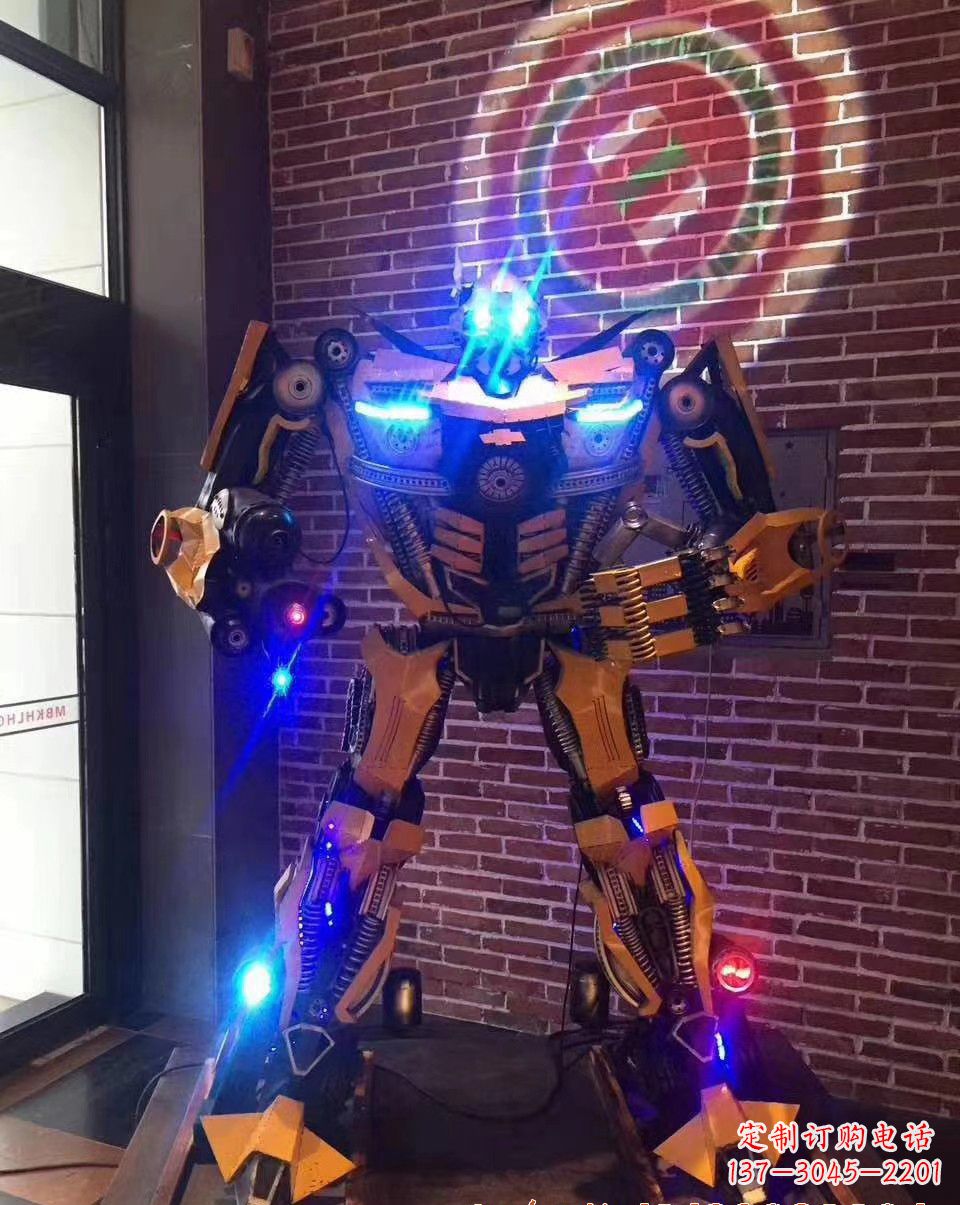 北京不锈钢变形金刚雕塑经典改造