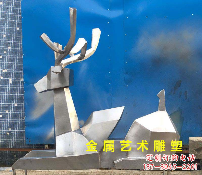 北京不锈钢别墅几何鹿雕塑——别出心裁的艺术灵感