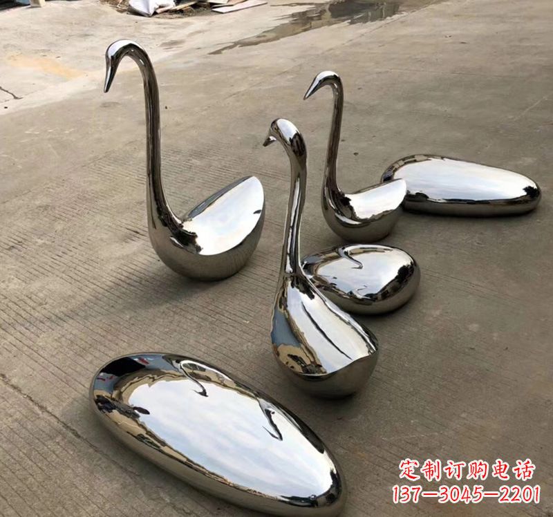 北京不锈钢仙鹤雕塑精致而古典
