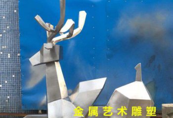 北京不锈钢别墅几何鹿雕塑——别出心裁的艺术灵感