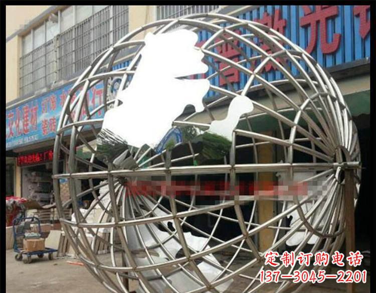 北京纪念地球的不锈钢雕塑