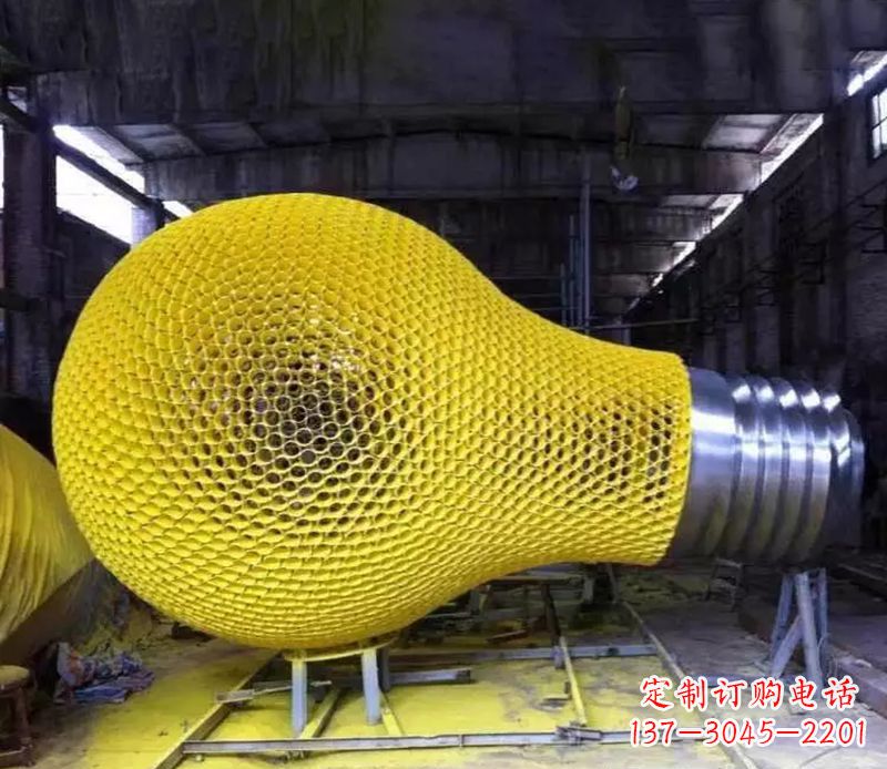 北京新题目不锈钢灯泡雕塑精致的艺术珍品