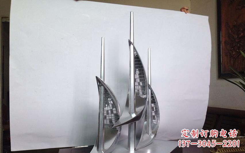 北京不锈钢帆船雕塑传承精神的象征