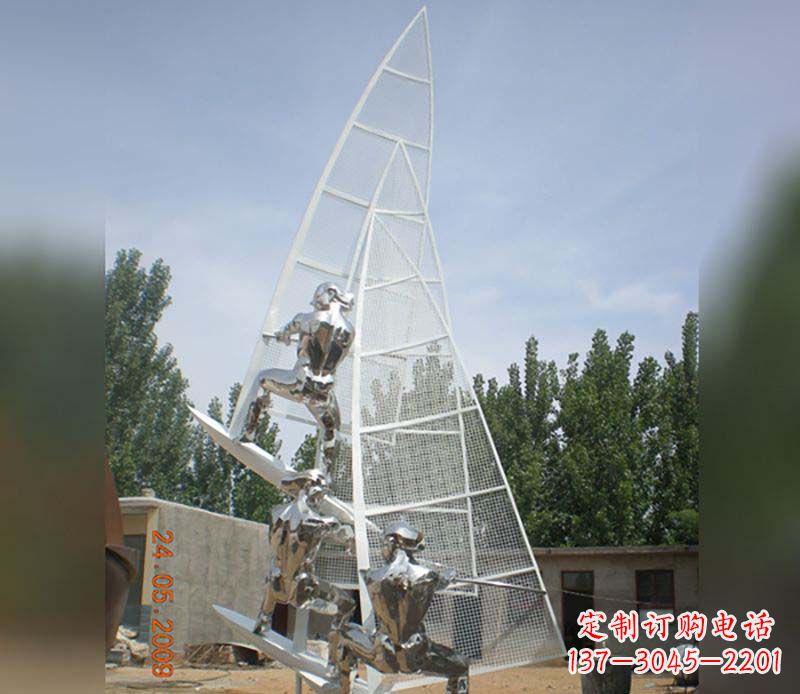 北京不锈钢帆船给公园带来美丽的景致