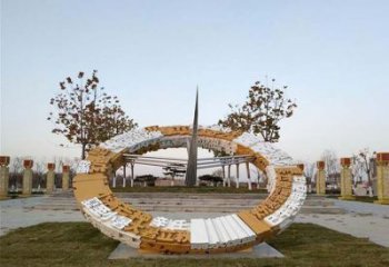 北京不锈钢公园的二十四节气日晷雕塑