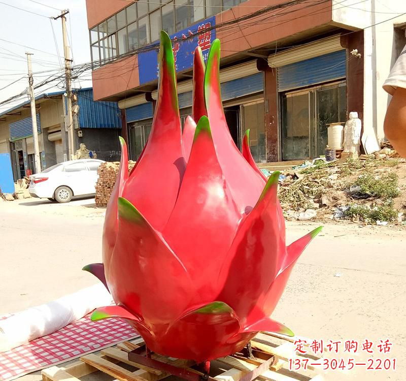 北京精美不锈钢火龙果雕塑