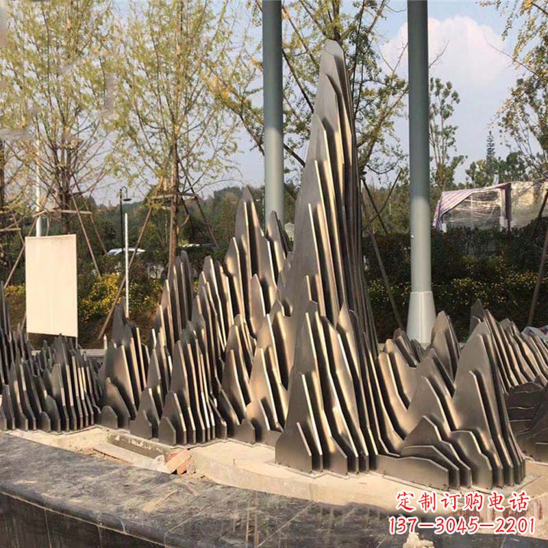 北京不锈钢假山雕塑艺术与环境的完美结合