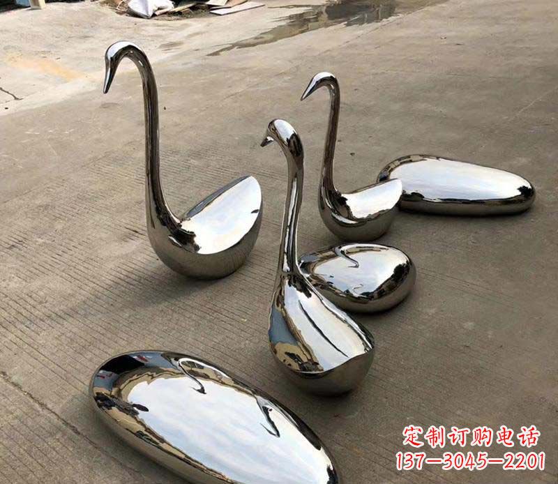 北京精美绝伦的鹅卵石雕塑