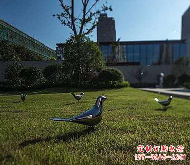 北京不锈钢镜面鸽子雕塑象征和平与美丽