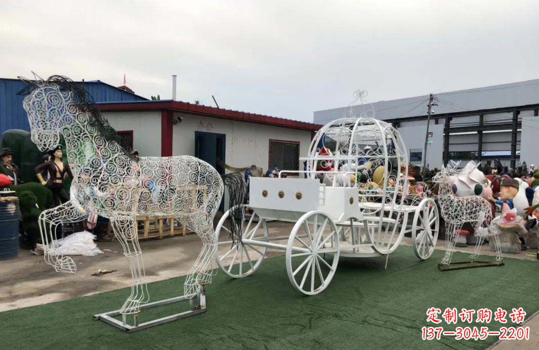 北京不锈钢镂空欧式马车雕塑精美造型点缀空间