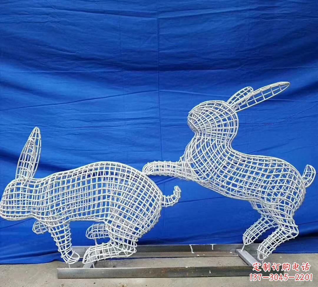 北京不锈钢镂空兔子精美雕塑展现可爱
