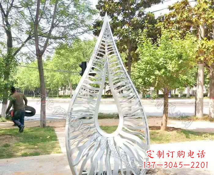 北京精致不锈钢水滴雕塑