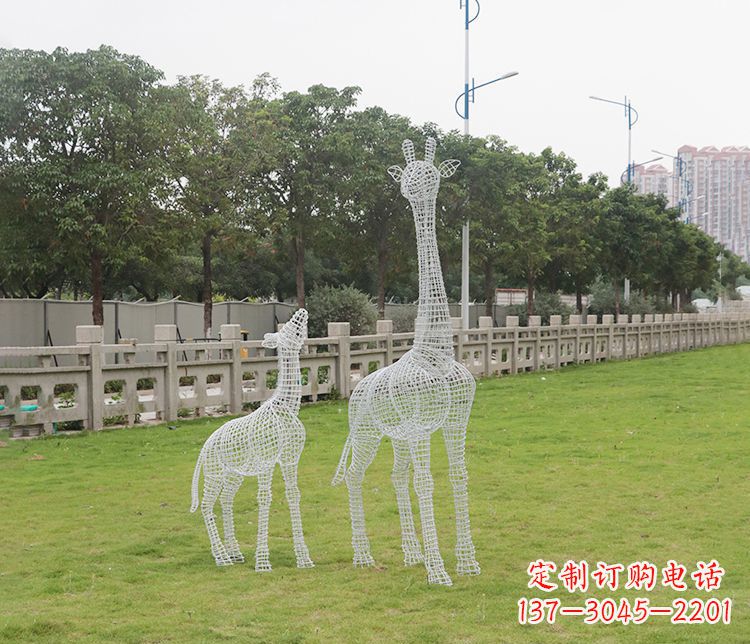 北京精美的不锈钢长颈鹿雕塑