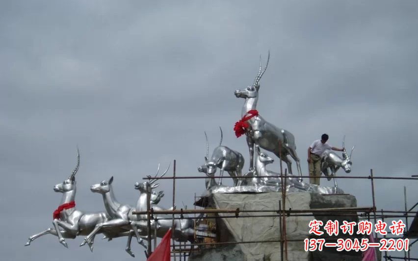 北京不锈钢动物雕塑——美丽宁静的自然之美
