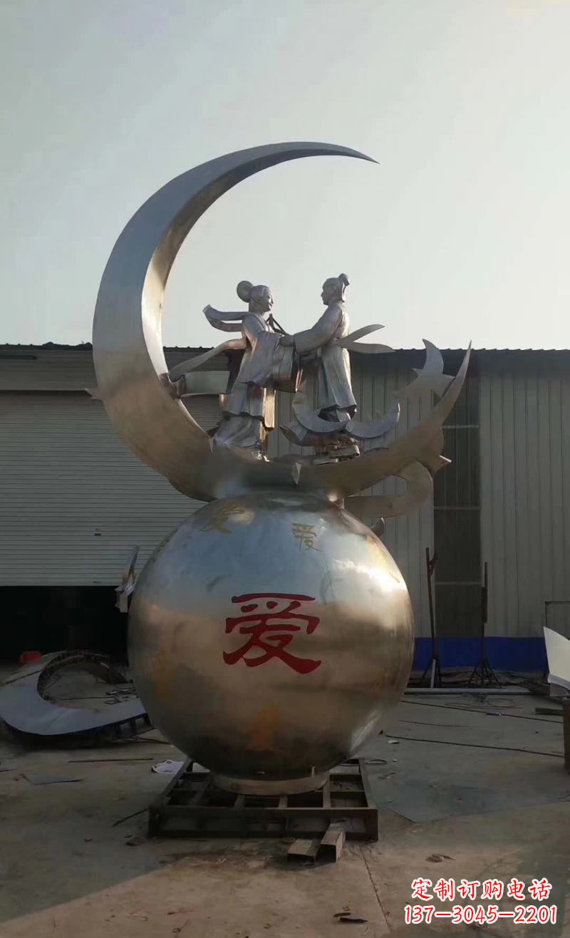 北京不锈钢牛郎织女雕塑传承爱情的象征