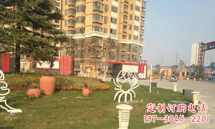 北京不锈钢螃蟹雕塑精致美观的艺术之作