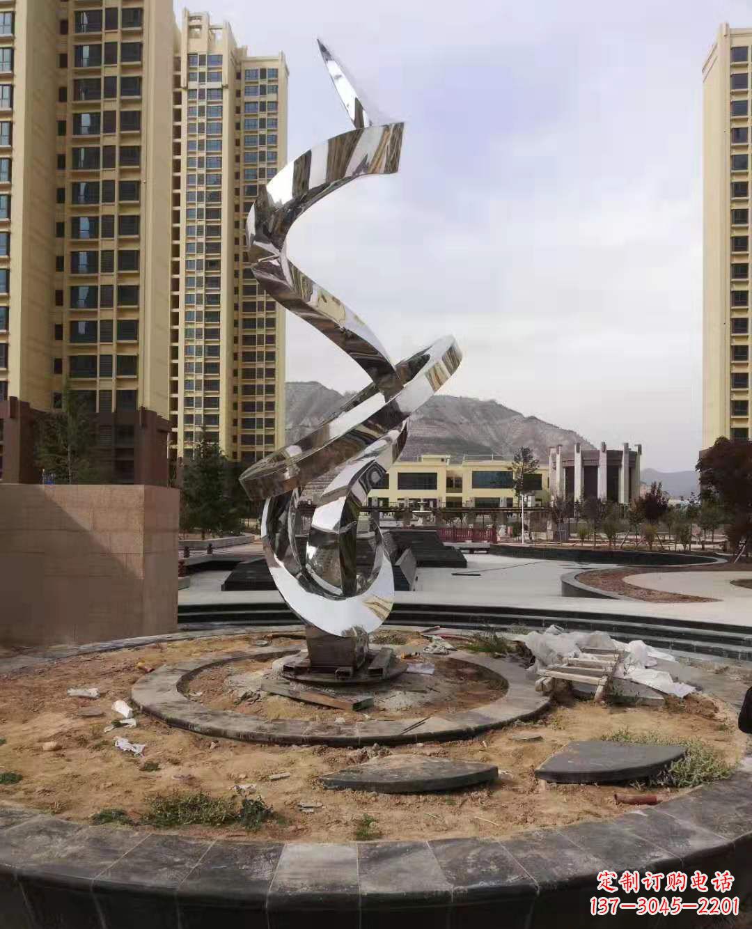 北京飘带雕塑美化城市空间的艺术