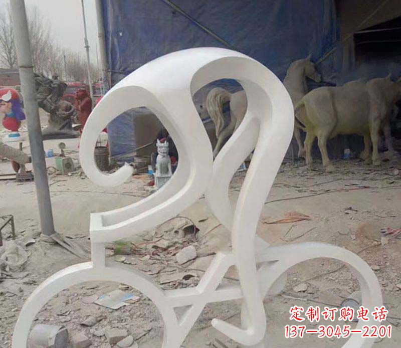 北京不锈钢自行车雕塑——景观的点缀