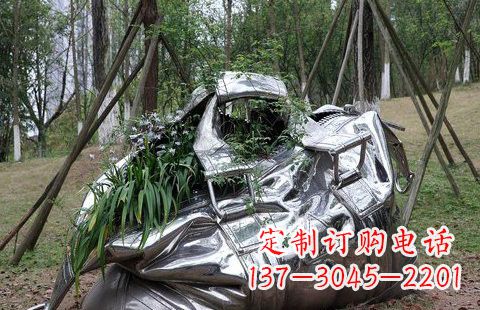 北京不锈钢手提包雕塑——精美的艺术形式