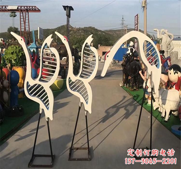 北京精美不锈钢仙鹤雕塑