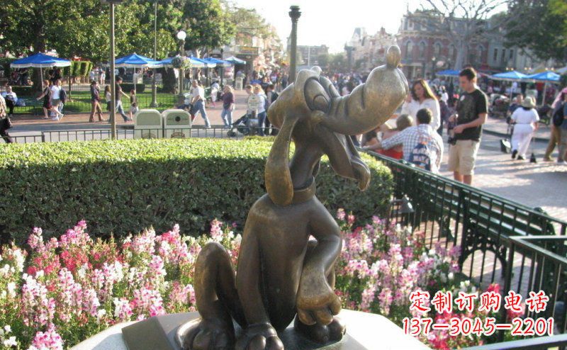 北京动物铜雕精美而细致