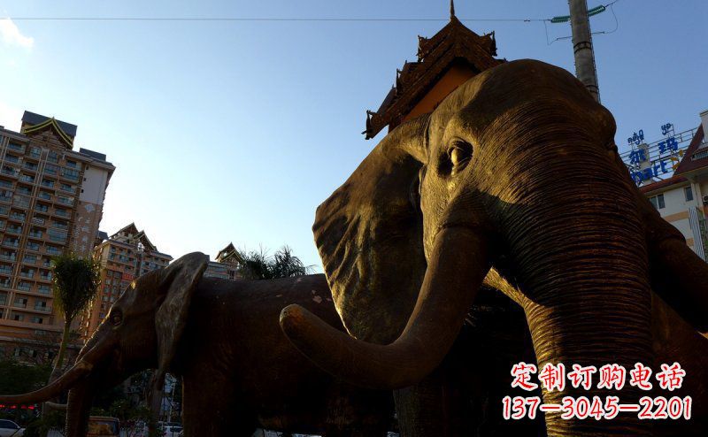 北京步行街上的大象雕塑——给街道带来活力