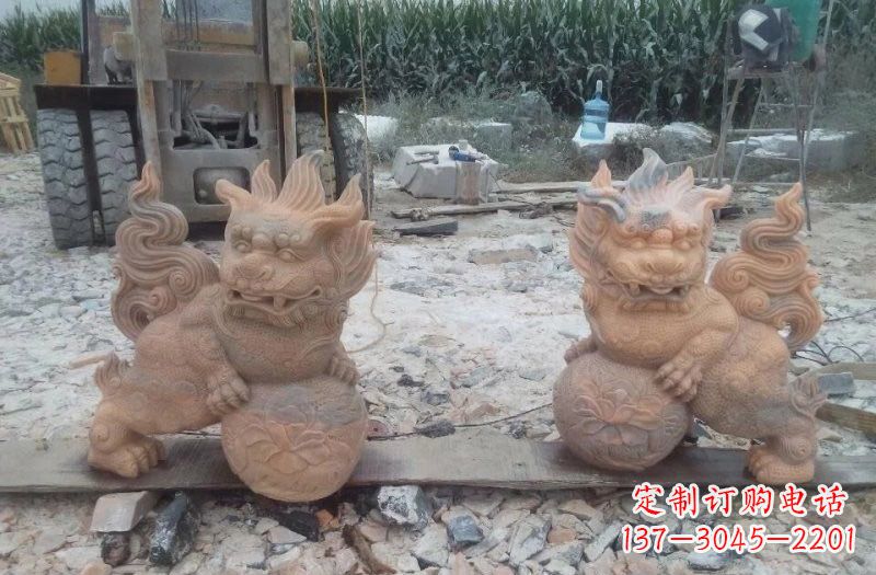 北京狮子雕塑踩球小狮子石雕