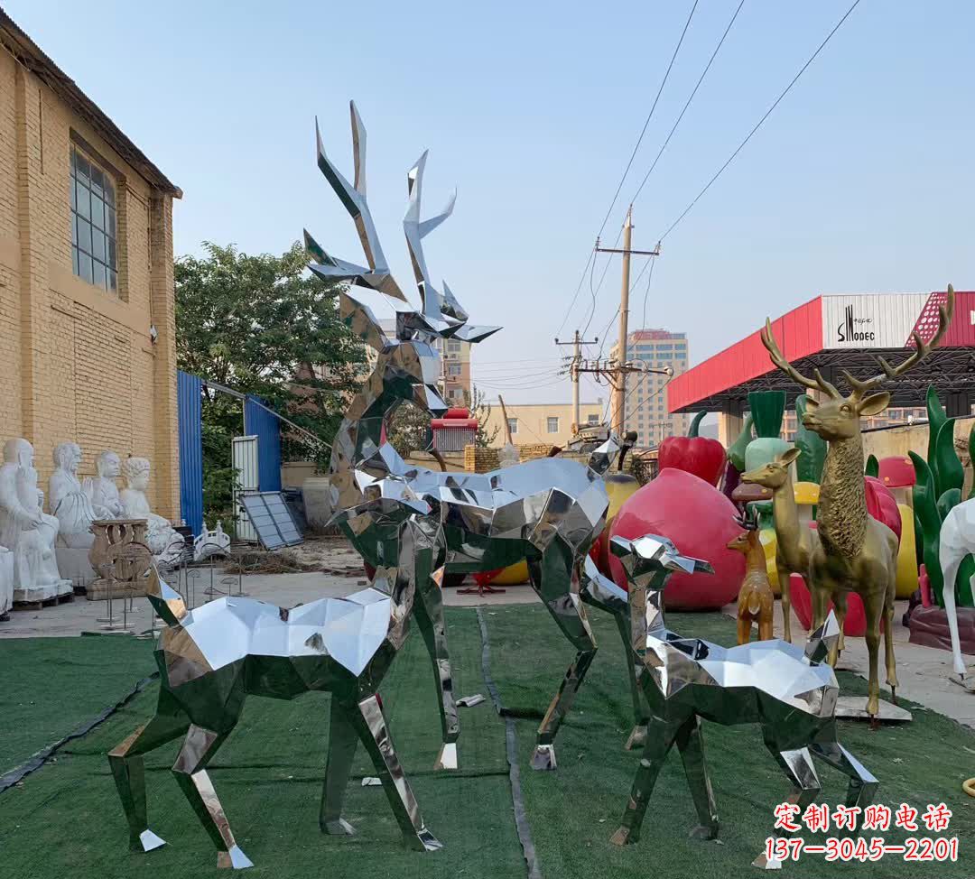 北京梅花鹿雕塑一种独特的城市装饰