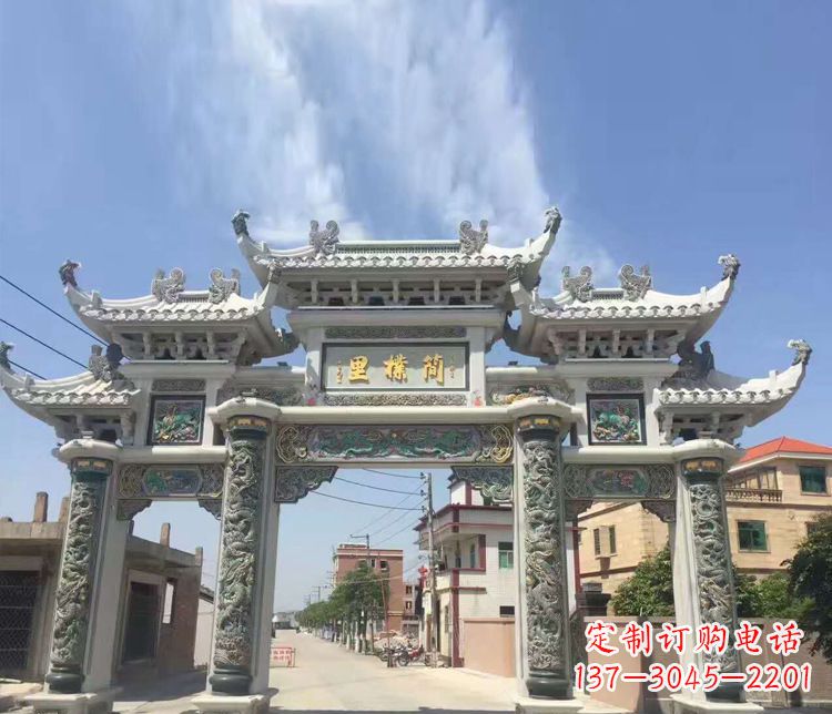 北京传承古老技艺 牌坊雕塑美化村庄