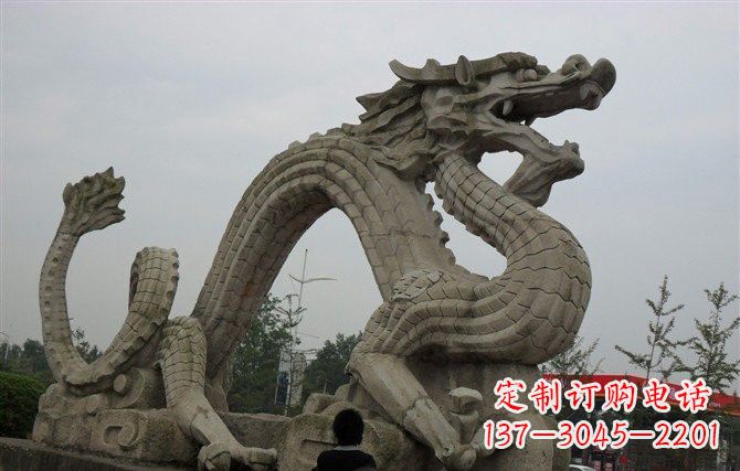 北京大理石龙雕塑,象征着力量与尊贵