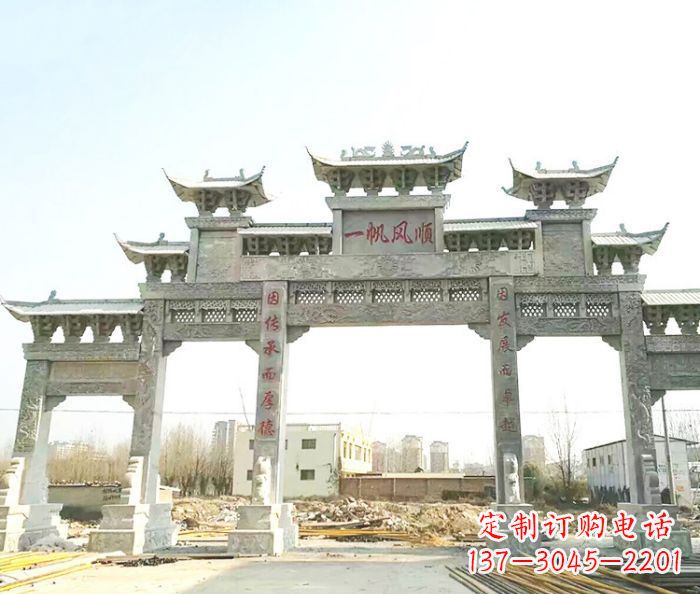 北京别具一格的大型五门石雕牌楼
