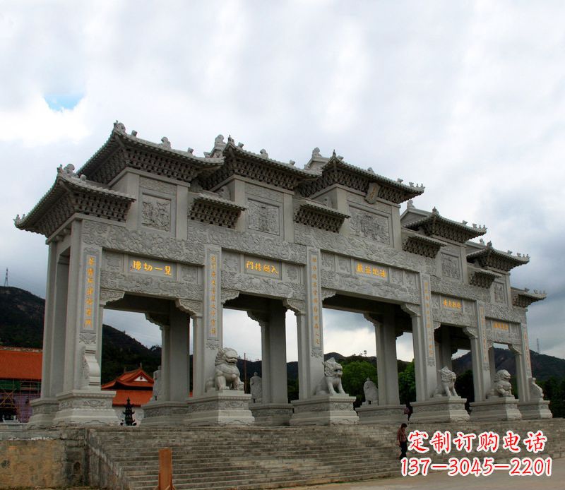 北京具有传统文化特色的大型五门石雕牌楼雕塑