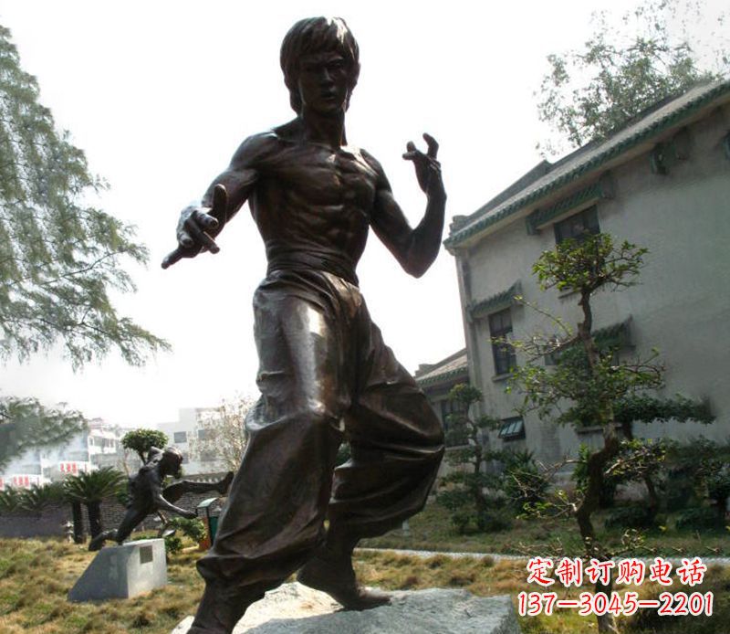 北京传奇人物李小龙铜雕