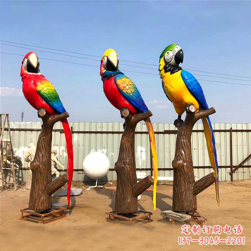 北京仿真鹦鹉玻璃钢景观雕塑