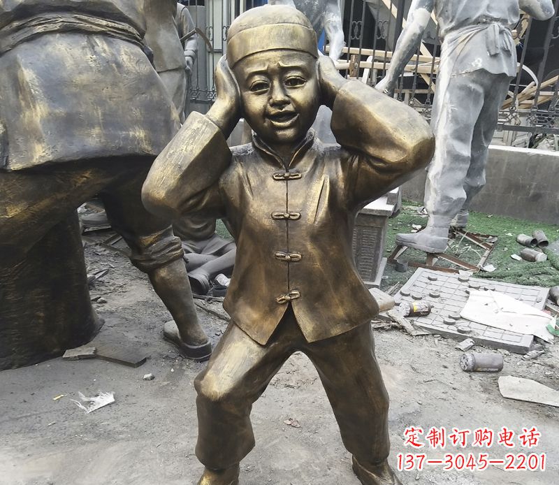北京放鞭炮的儿童铜雕