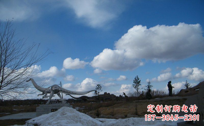 北京超大不锈钢动物恐龙雕塑