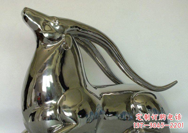 北京中领雕塑定制公园装饰不锈钢羚羊雕塑