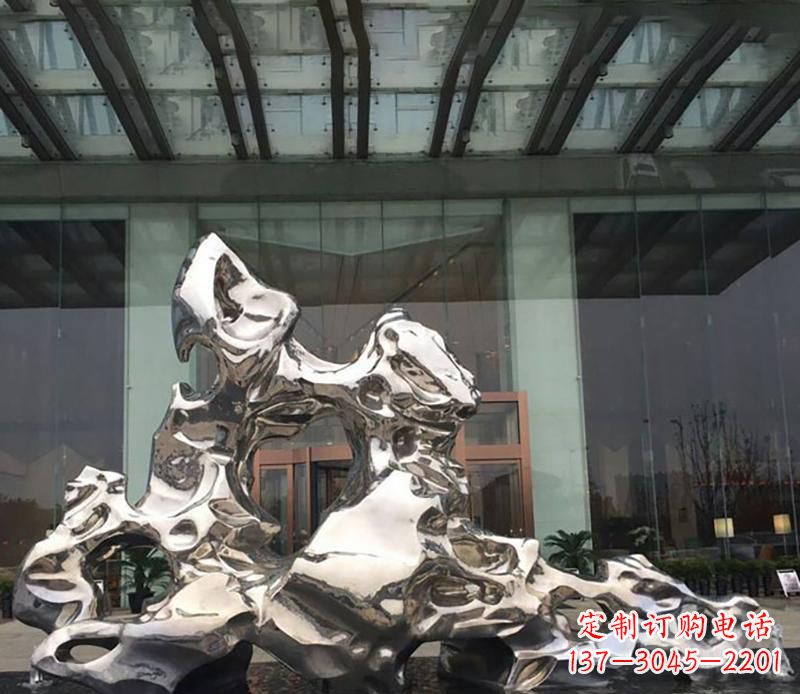 北京精美太湖石雕塑