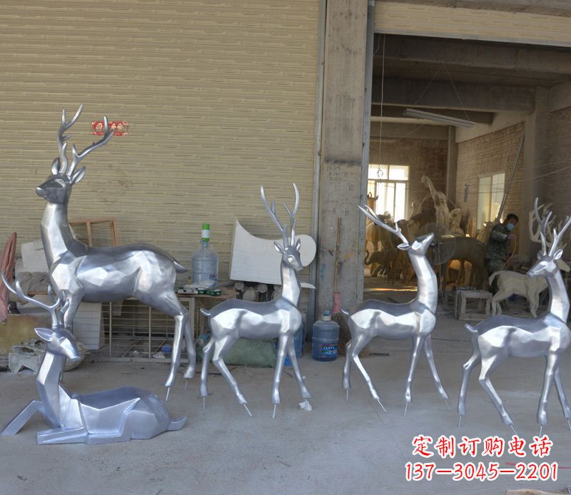 北京不锈钢动物雕塑——鹿