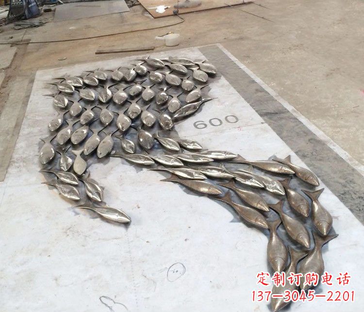 北京多彩活力的不锈钢动物雕塑