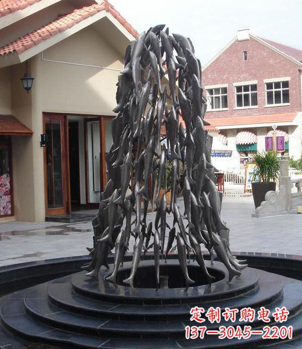 北京跃动的生命——景区向上游的鱼群喷泉雕塑