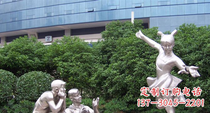 北京优质不锈钢学生人物雕塑