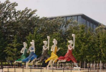 北京不锈钢雕塑——拿火炬跑步