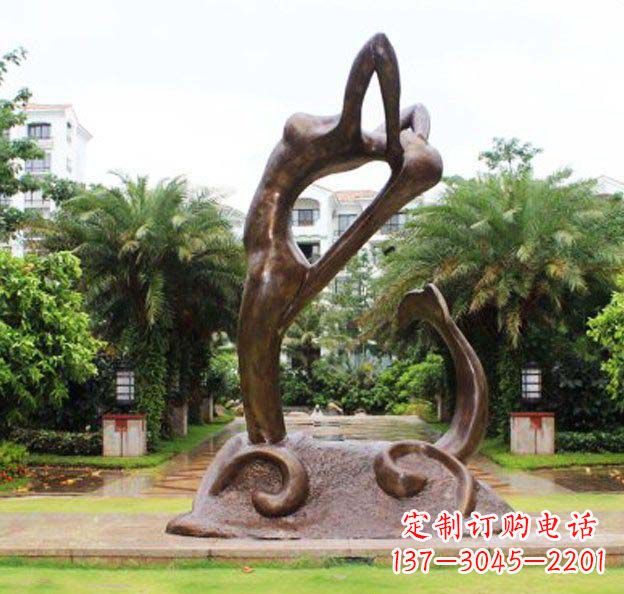 北京艺术美感之旅——抽象美人鱼雕塑