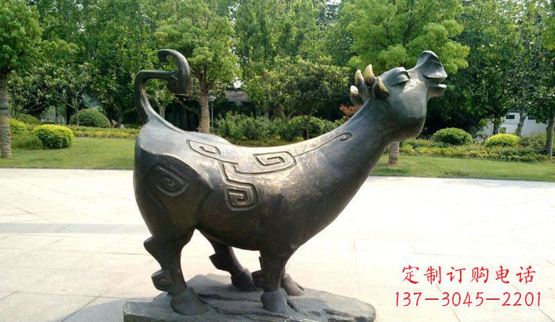 北京公园抽象牛动物铜雕 (3)
