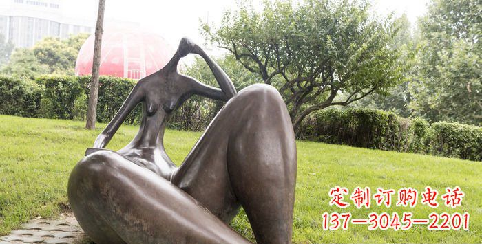 北京独特而精美的抽象女人铜雕